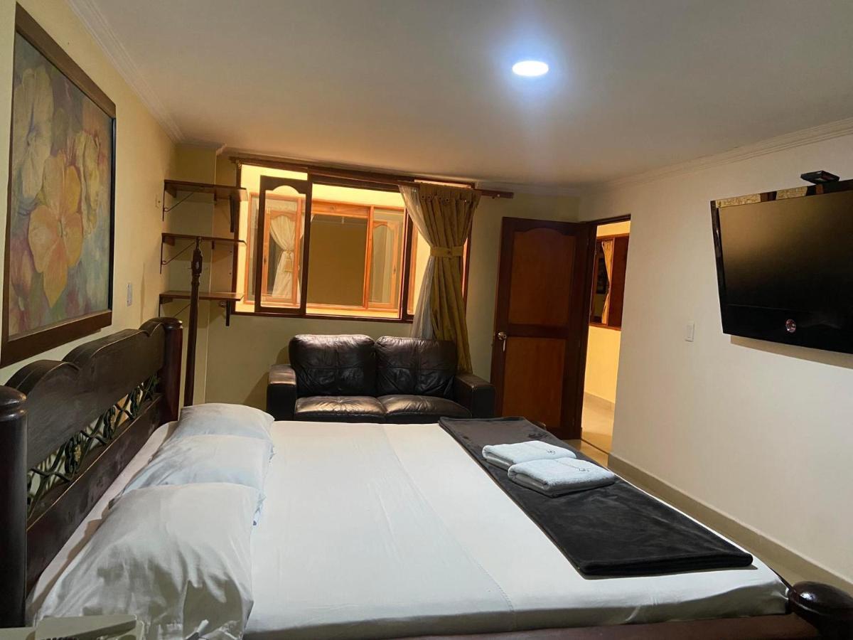Hotel Caldas Plaza Esterno foto